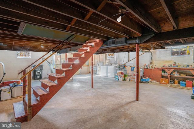 2390 OLD ROUTE 100, Barto, PA 19504