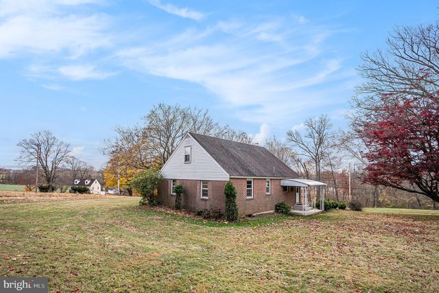 2390 OLD ROUTE 100, Barto, PA 19504