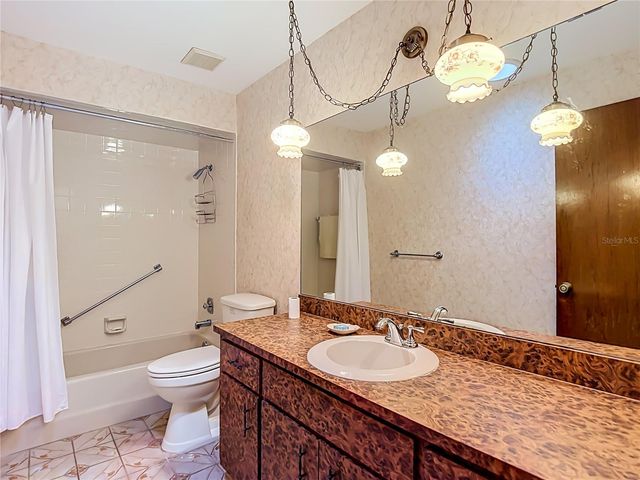 10050 DEER LANE, New Port Richey, FL 34654