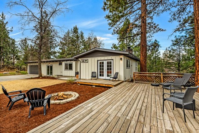 1363 NE Bear Creek Road, Bend, OR 97701