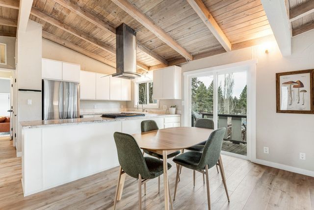 1363 NE Bear Creek Road, Bend, OR 97701