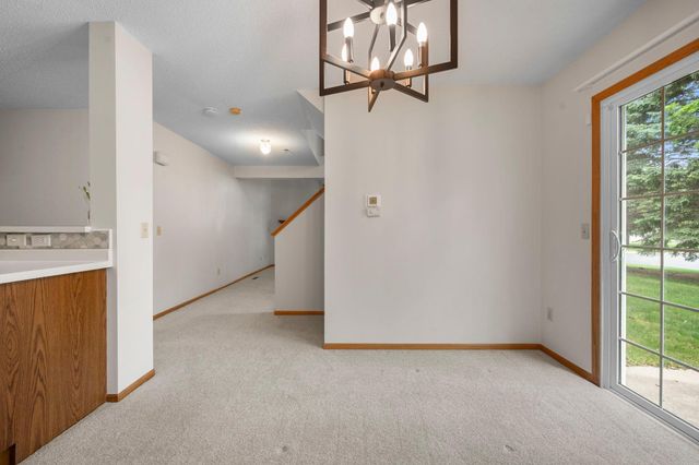 2611 Concord Way, Mendota Heights, MN 55120