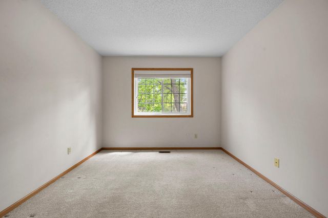 2611 Concord Way, Mendota Heights, MN 55120