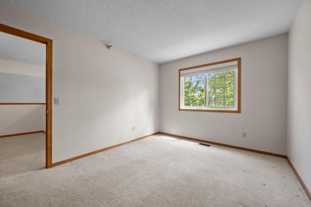 2611 Concord Way, Mendota Heights, MN 55120