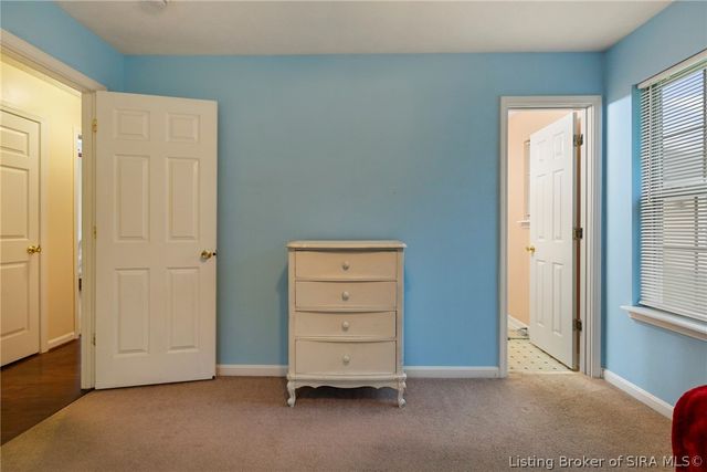 7536 Eagle Ridge Drive, Sellersburg, IN 47172
