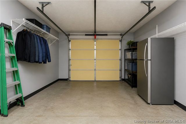 7536 Eagle Ridge Drive, Sellersburg, IN 47172
