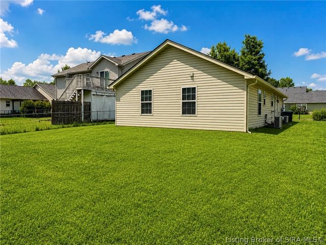 7536 Eagle Ridge Drive, Sellersburg, IN 47172
