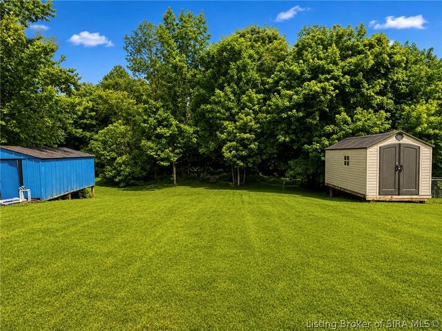 7536 Eagle Ridge Drive, Sellersburg, IN 47172
