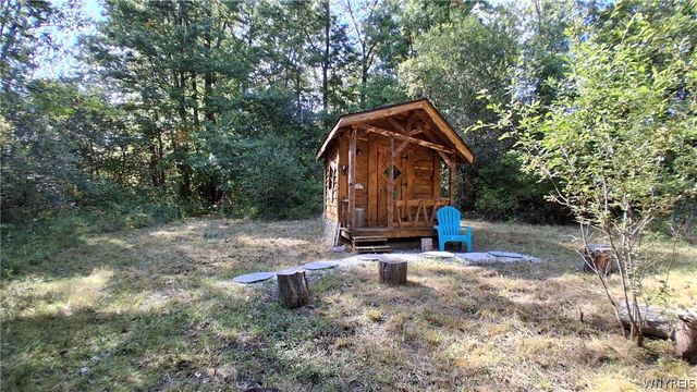 8420 Northfield Road, Clarence, NY 14032