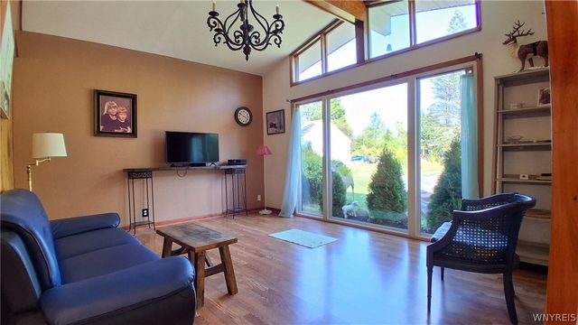 8420 Northfield Road, Clarence, NY 14032