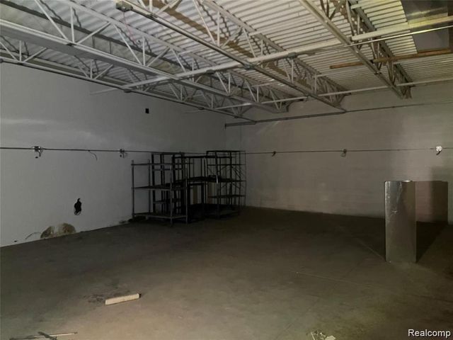 301 s S Oakwood, Detroit, MI 48217