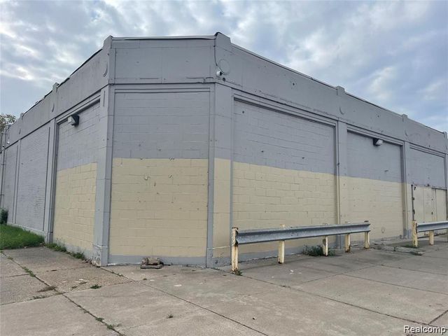 301 s S Oakwood, Detroit, MI 48217