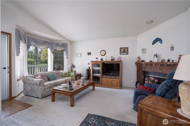 511 6th Street NW, Puyallup, WA 98371