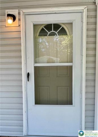 194 Haddon Drive, Longswamp Twp, PA 18062