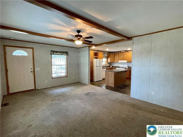 194 Haddon Drive, Longswamp Twp, PA 18062