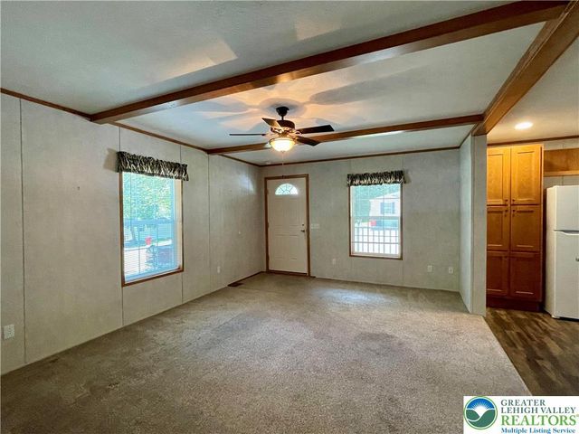 194 Haddon Drive, Longswamp Twp, PA 18062