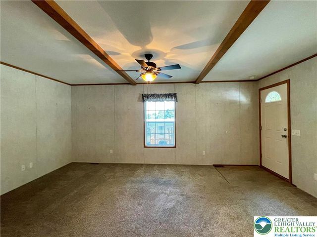 194 Haddon Drive, Longswamp Twp, PA 18062