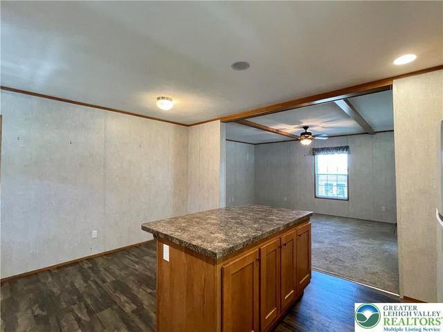 194 Haddon Drive, Longswamp Twp, PA 18062