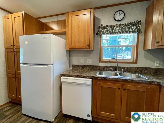 194 Haddon Drive, Longswamp Twp, PA 18062