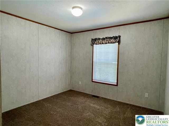 194 Haddon Drive, Longswamp Twp, PA 18062