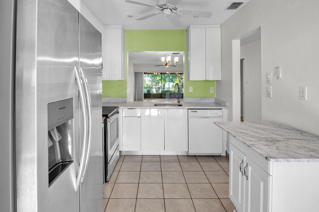 9428 NW 65TH Street C4, Tamarac, FL 33321