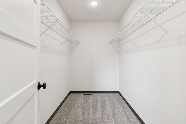 21346 Cottonwood Street NW, Oak Grove, MN 55011