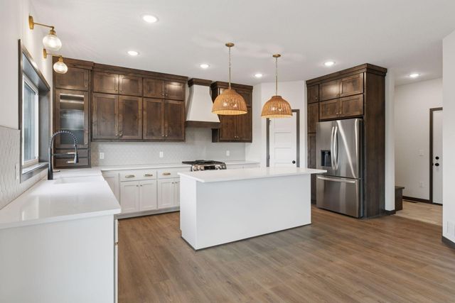 21346 Cottonwood Street NW, Oak Grove, MN 55011