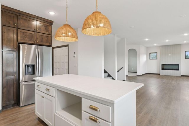 21346 Cottonwood Street NW, Oak Grove, MN 55011