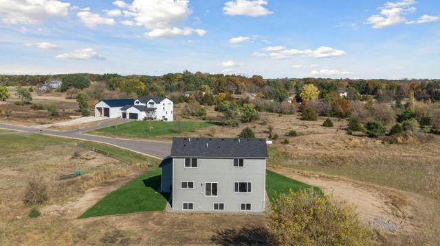 21346 Cottonwood Street NW, Oak Grove, MN 55011