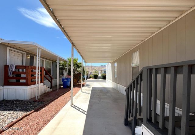 1002 W Kachina Trail, Phoenix, AZ 85041