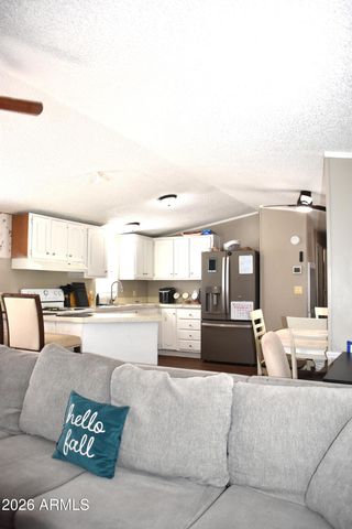 1002 W Kachina Trail, Phoenix, AZ 85041