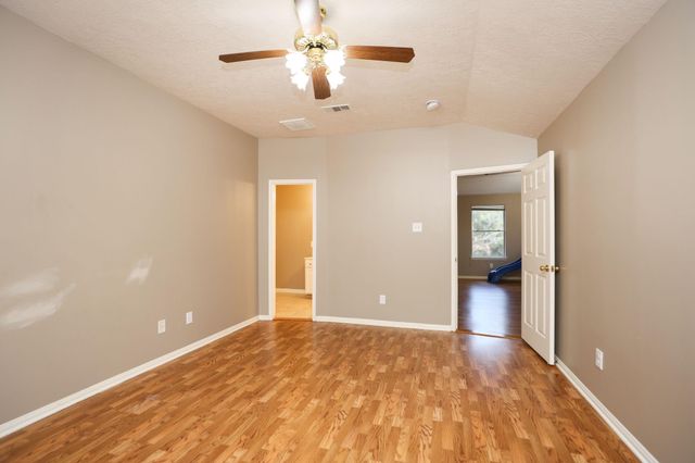 2138 Mossy Trail Drive, Katy, TX 77450