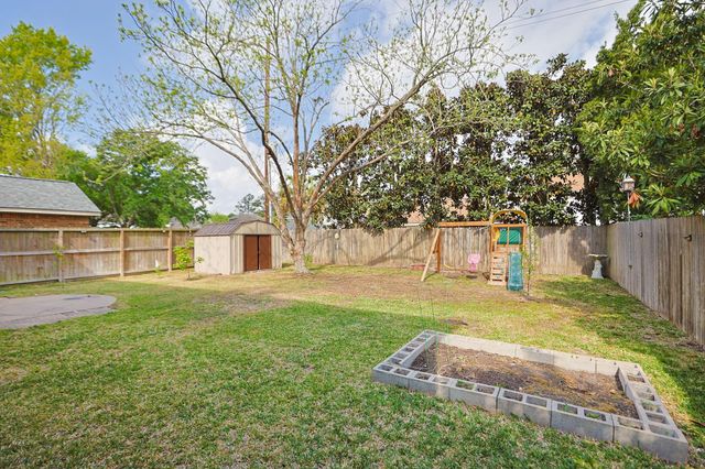 2138 Mossy Trail Drive, Katy, TX 77450