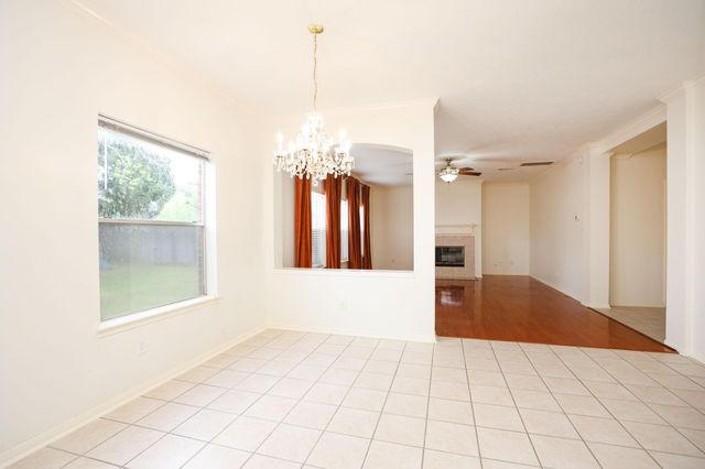 2138 Mossy Trail Drive, Katy, TX 77450