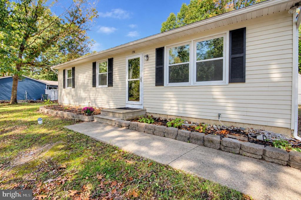 194 LAKEVIEW AVE, FRANKLINVILLE, NJ 08322 — photo 4