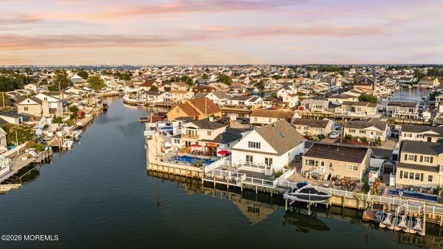 2526 Hiering Road, Toms River, NJ 08753