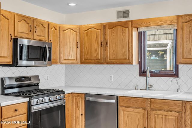 2526 Hiering Road, Toms River, NJ 08753