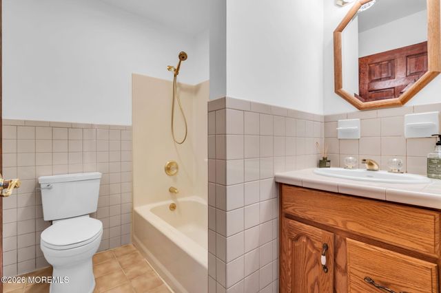2526 Hiering Road, Toms River, NJ 08753