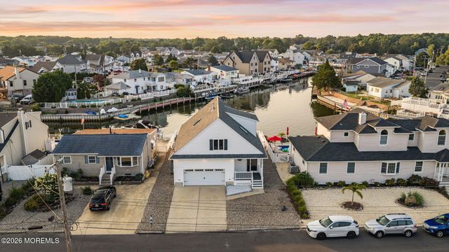 2526 Hiering Road, Toms River, NJ 08753