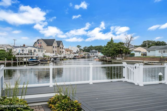 2526 Hiering Road, Toms River, NJ 08753