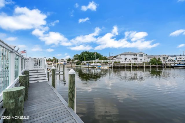 2526 Hiering Road, Toms River, NJ 08753