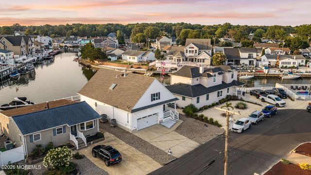 2526 Hiering Road, Toms River, NJ 08753