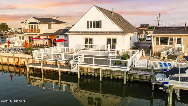 2526 Hiering Road, Toms River, NJ 08753