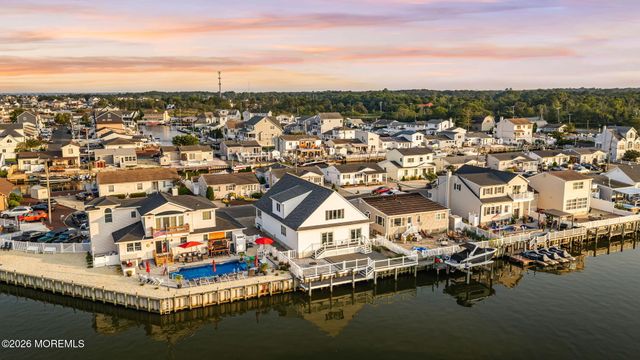 2526 Hiering Road, Toms River, NJ 08753