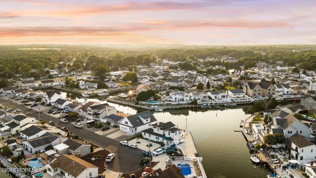 2526 Hiering Road, Toms River, NJ 08753