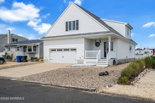 2526 Hiering Road, Toms River, NJ 08753