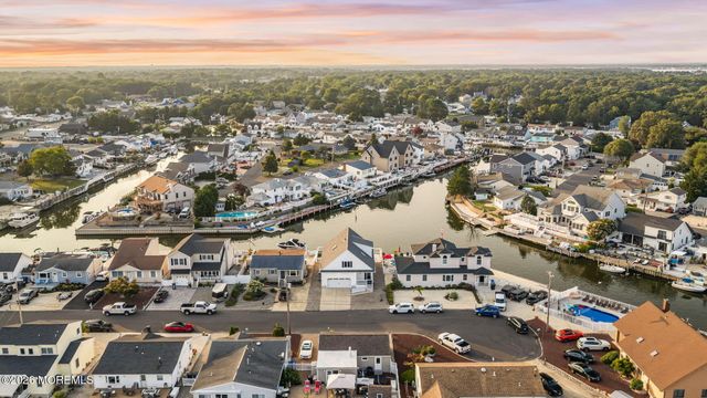 2526 Hiering Road, Toms River, NJ 08753