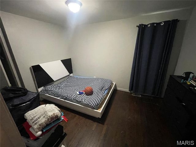 1341 Kingsland Avenue, St Louis, MO 63133