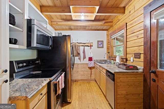 110 Seye Wailo Trail, Clarkesville, GA 30523