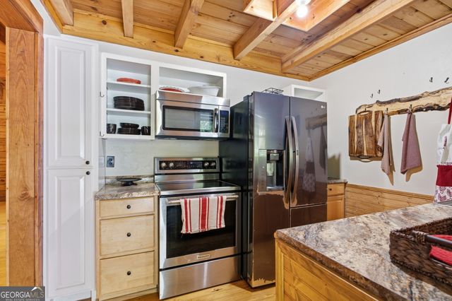 110 Seye Wailo Trail, Clarkesville, GA 30523